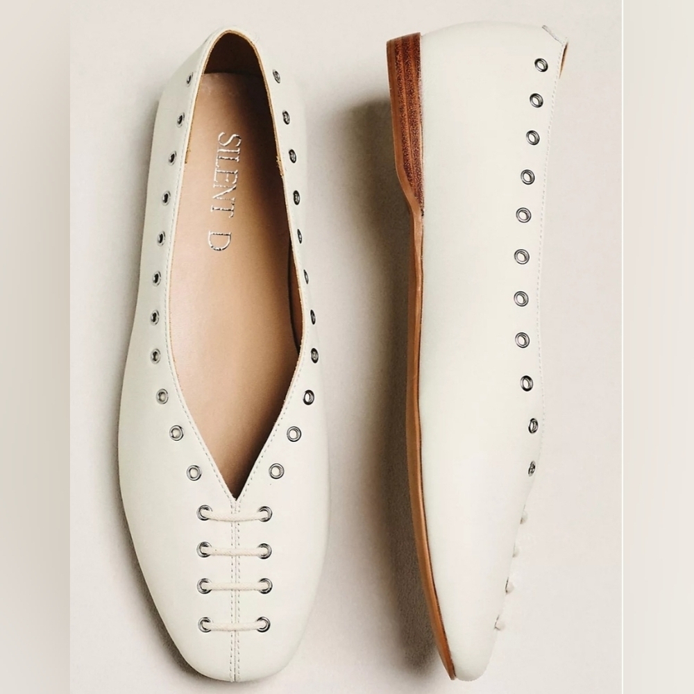 Silent D Lonny Grommet Lace-Up Flats, Color: Cream Leather, Retail $158.00 USD